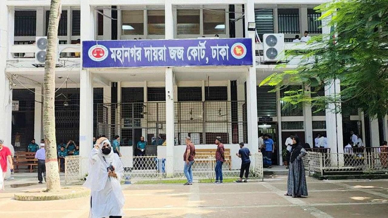 ডেইলি স্টারের নির্বাহী সম্পাদক আশফাকের বিরুদ্ধে অভিযোগ গঠন পেছাল