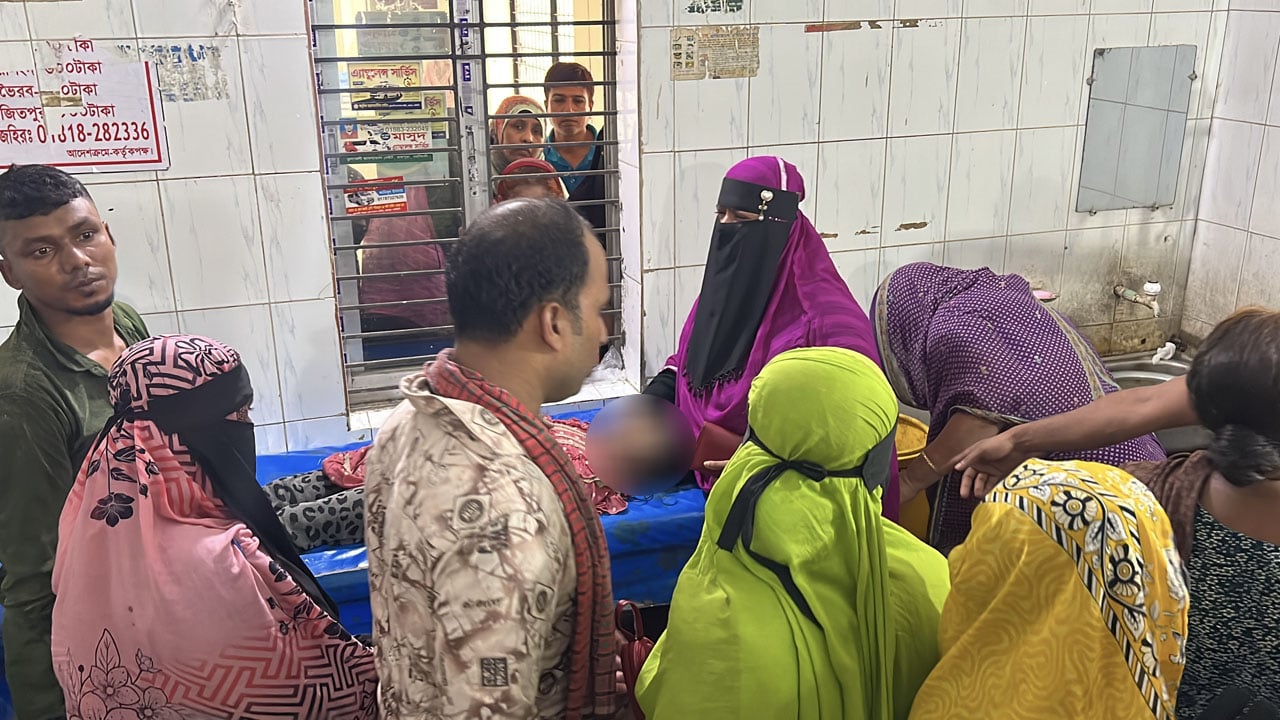একসঙ্গে গোসল করতে নেমে চার মাদরাসাছাত্রীর মৃত্যু