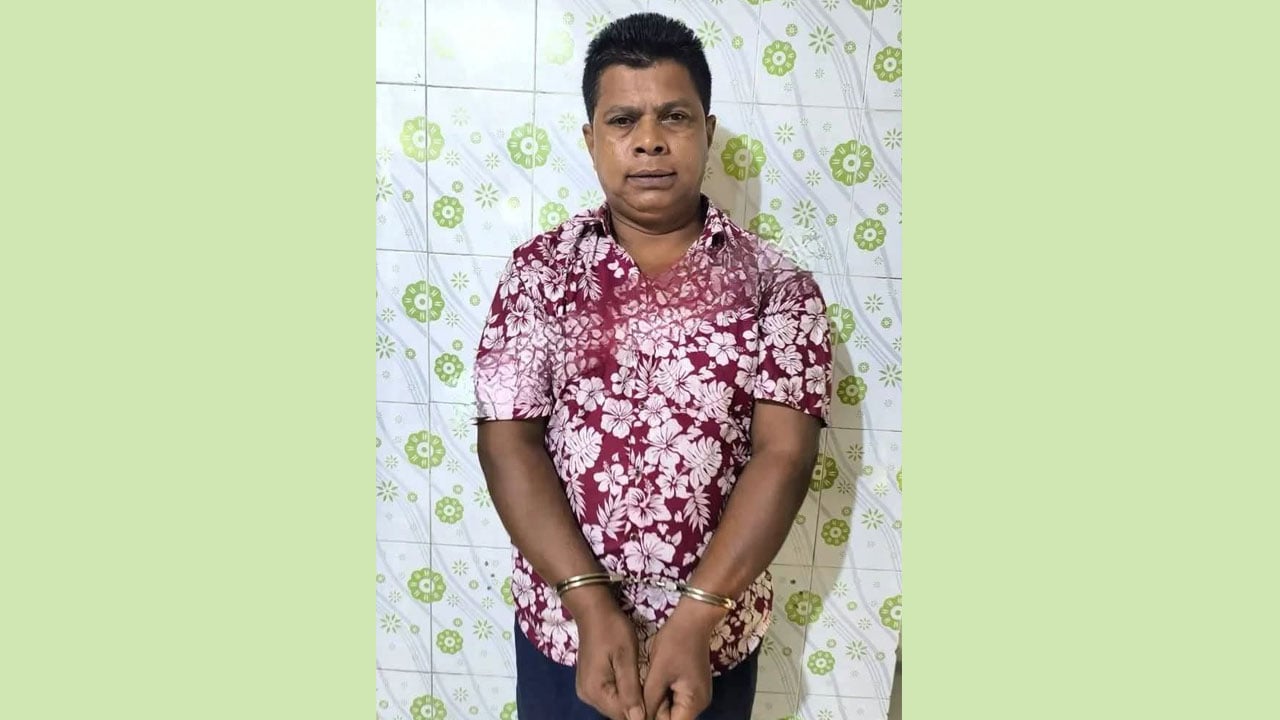 জানাজা শেষে ‘জয় বাংলা’ স্লোগান, গ্রেপ্তার স্বেচ্ছাসেবক লীগ নেতা 