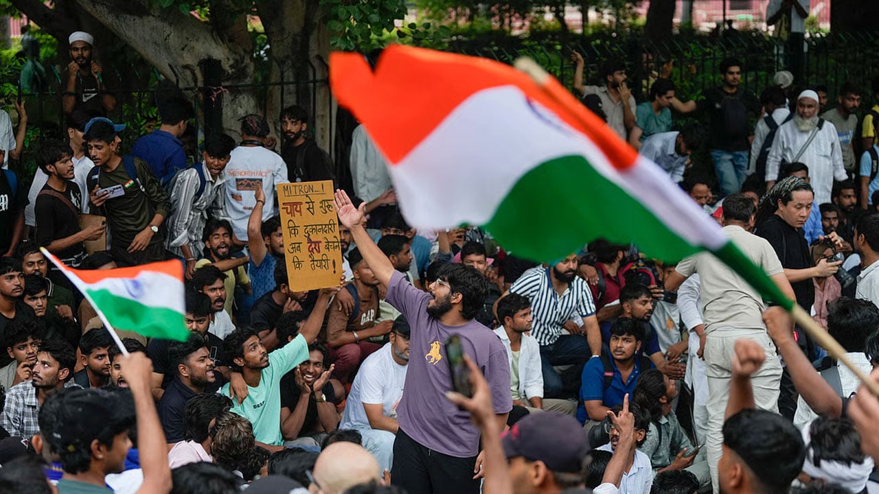 অনশন ভাঙবেন না ওয়াংচুক, আন্দোলন চালিয়ে যাবে ককরোচ জনতা পার্টি