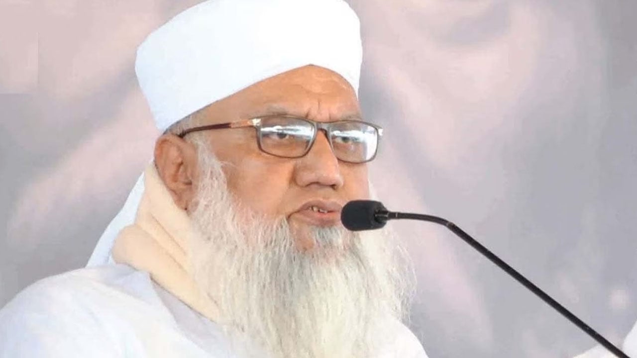 বায়তুল মোকাররমে প্রাক-খুতবায় অংশ নে‌বেন ভার‌তের আল্লামা সাজ্জাদ