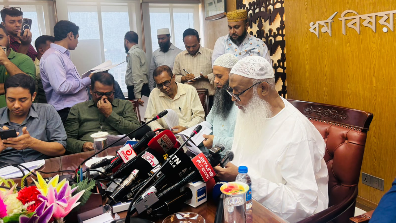 হজে সর্বনিম্ন প্যাকেজ ৫ লাখ ৫ হাজার টাকা