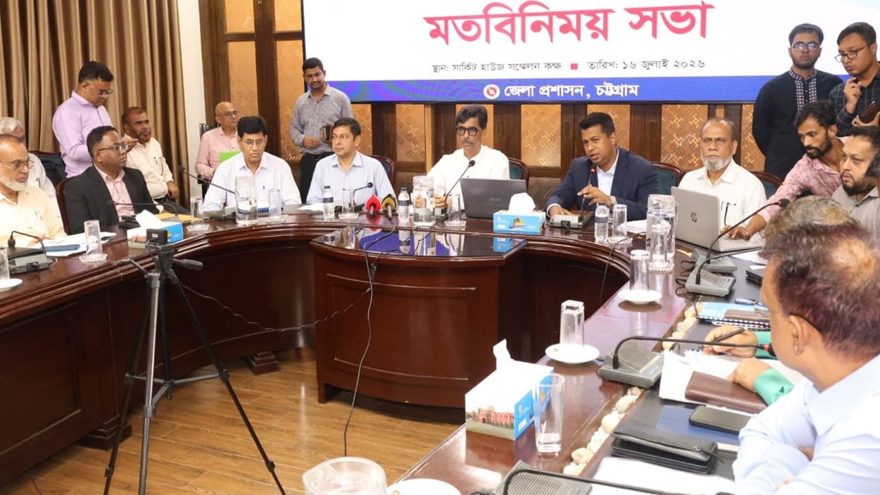 বন্যার ক্ষতি কাটাতে জরুরি সহায়তার ঘোষণা সরকারের
