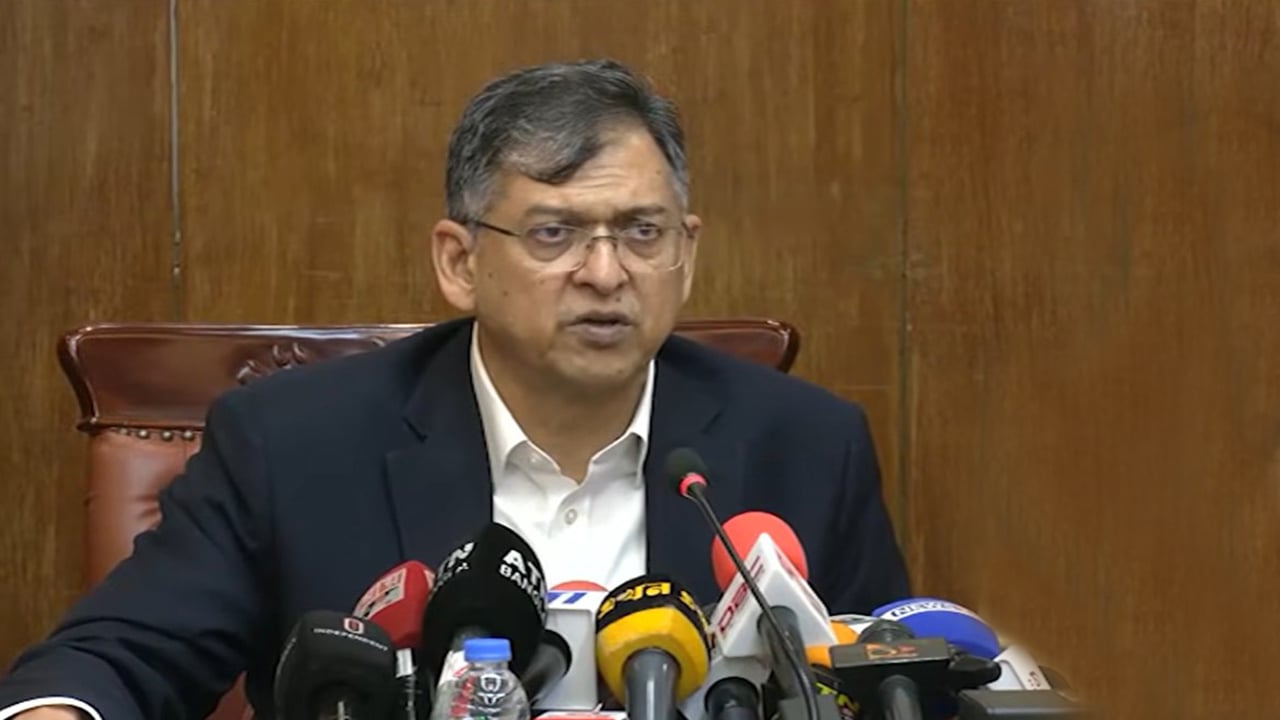 কোনো কারণে রাষ্ট্রপতি পদত্যাগ করতে চাইলে সংবিধানে সুযোগ আছে