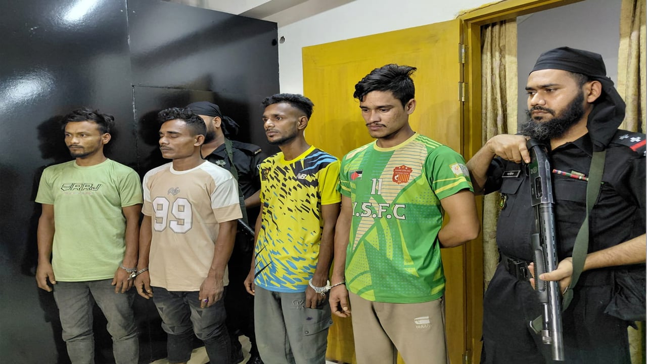 ৫০০ টাকা ভাড়ায় সন্ত্রাসী দিয়ে ইন্টারনেট প্রতিষ্ঠানে হামলা

