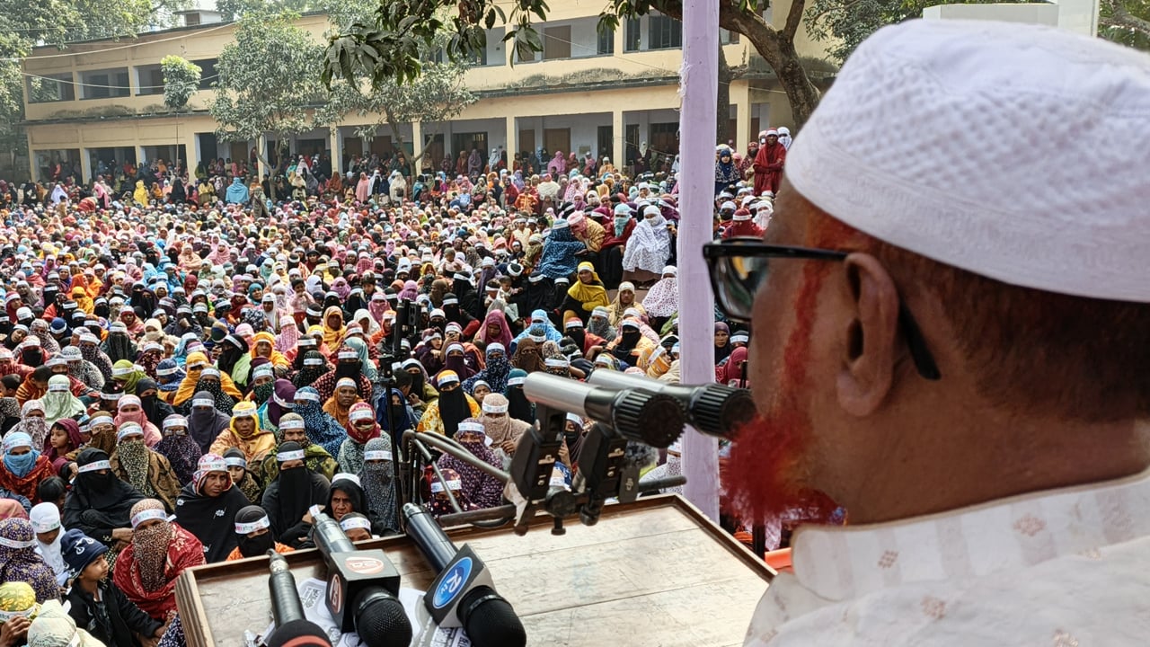 ফ্যামিলি কার্ড নয় যুবক-যুবতীদের কর্মসংস্থানের ব্যবস্থা করা হবে