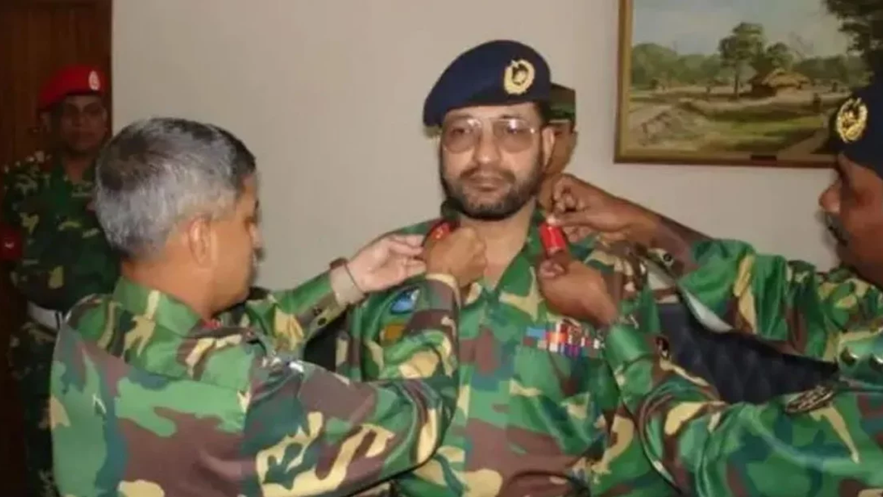 আযমীসহ প্রতিহিংসার শিকার ১৫০ সেনা কর্মকর্তাকে আর্থিক প্রণোদনার সিদ্ধান্ত