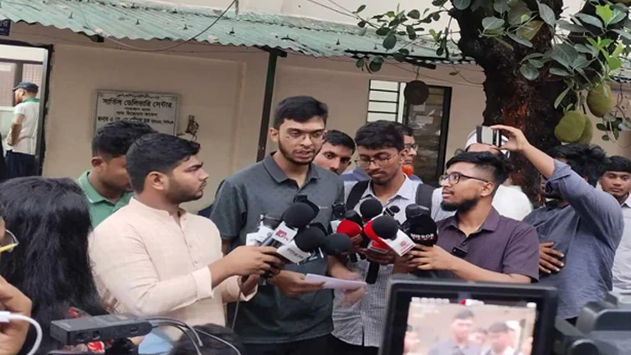 ‘আবরারকে হত্যা জায়েজ ছিল’ বলা বাম নেতার বিরুদ্ধে ফাইয়াজের জিডি