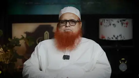 স্বামীকে অহেতুক সন্দেহ করার ক্ষতির বিষয়ে যা জানালেন মাওলানা আবুল বাশার