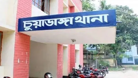 মেয়ের বাড়ি যাওয়ার পথে মাইক্রোবাসের ধাক্কায় বৃদ্ধা নিহত