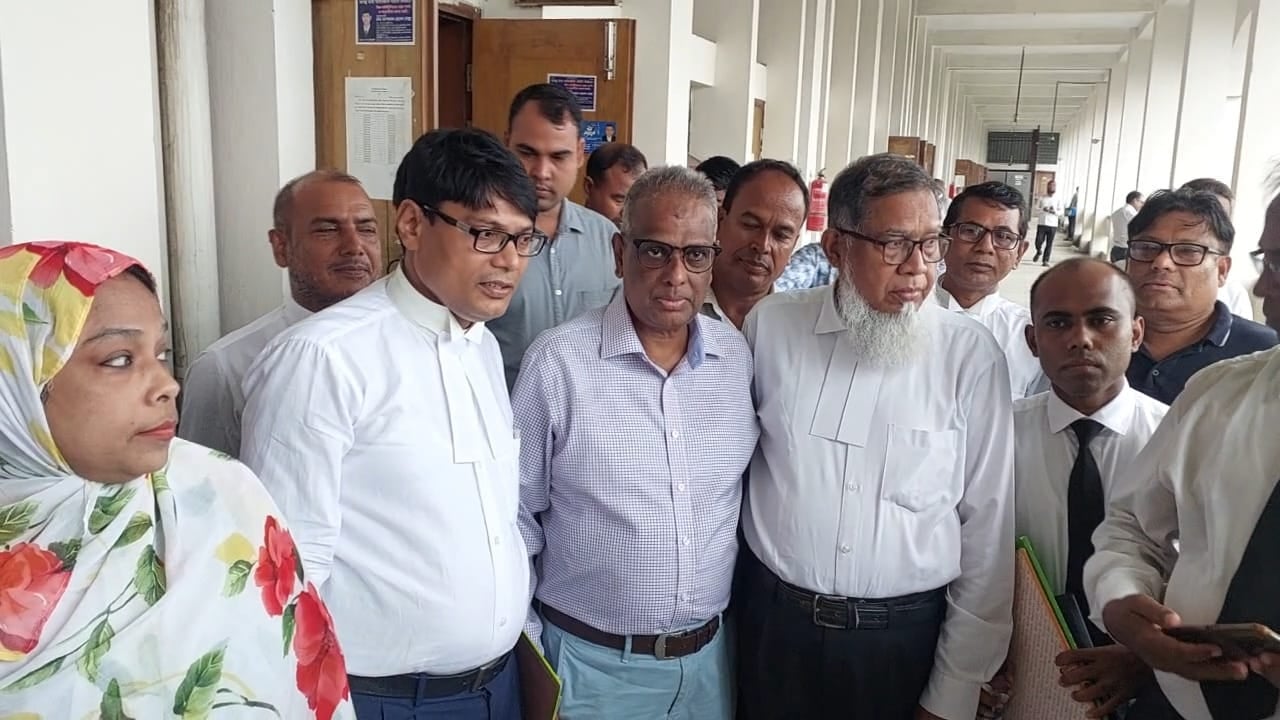 দুর্নীতির মামলায় খালাস পেলেন হানিফ পরিবহনের মালিক