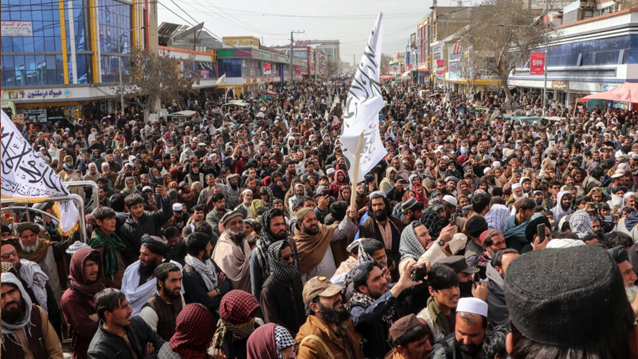 পাকিস্তানের বিরুদ্ধে আফগানদের বিক্ষোভ