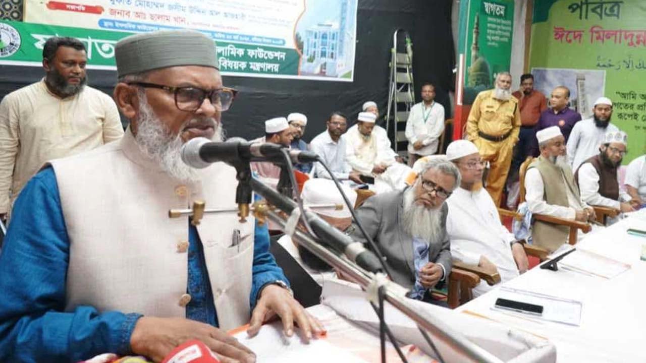 যাকাতের শতভাগ সুফল না পাওয়ার যে কারণ জানালেন ধর্ম উপদেষ্টা