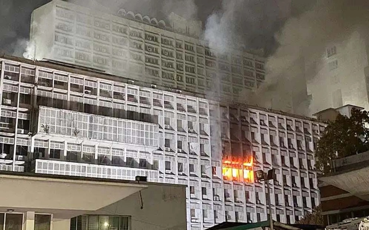 পুড়ে যাওয়া দপ্তরগুলোর কাজ অস্থায়ী অফিসে শুরু