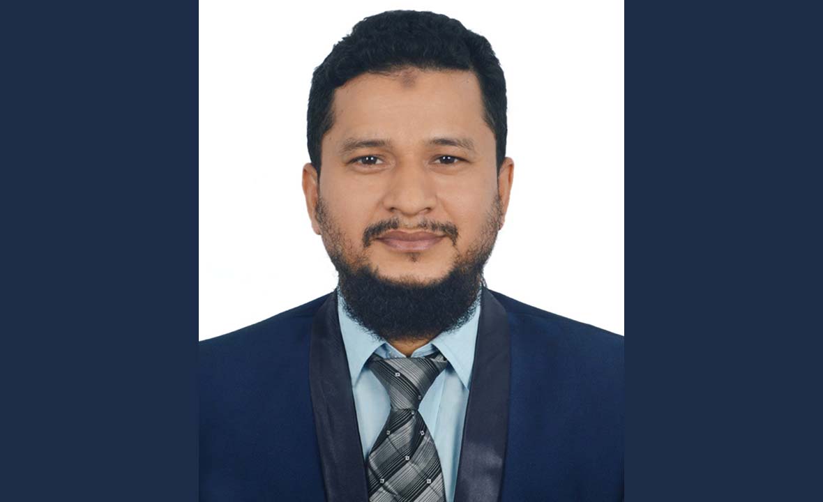 পরম যত্নে সন্তানদের আঁকড়ে রাখেন প্রতিটি মা