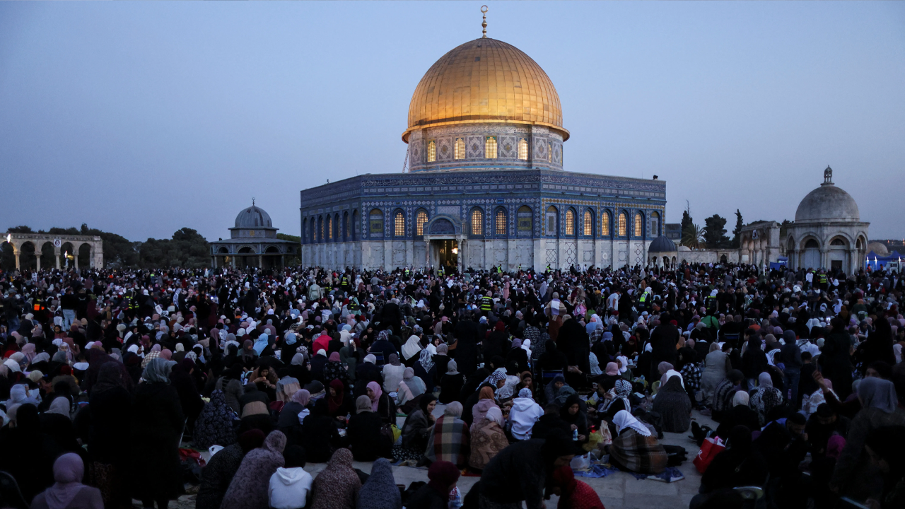 রমজানে আল-আকসায় জুমার নামাজের অনুমতি পাবে ১০,০০০ মুসল্লি