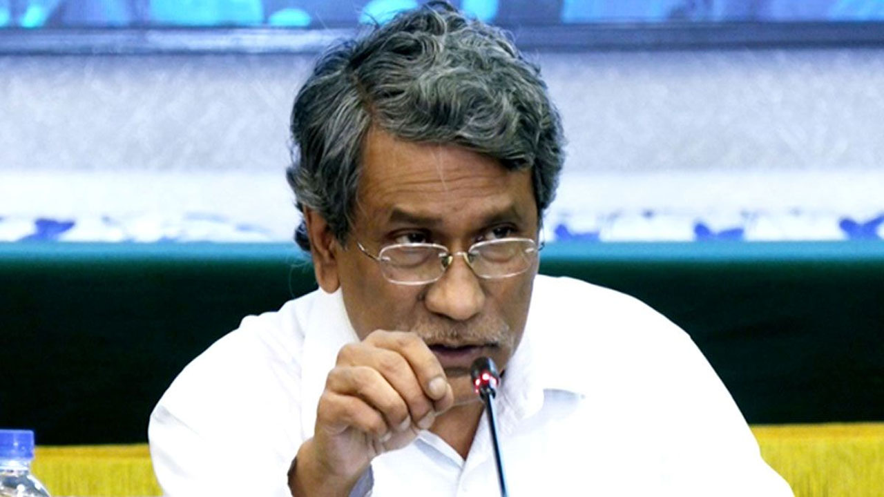 সংস্কার কমিশনের সুপারিশ বাস্তবায়ন রাজনৈতিক দলগুলোর সিদ্ধান্ত: আলী রীয়াজ