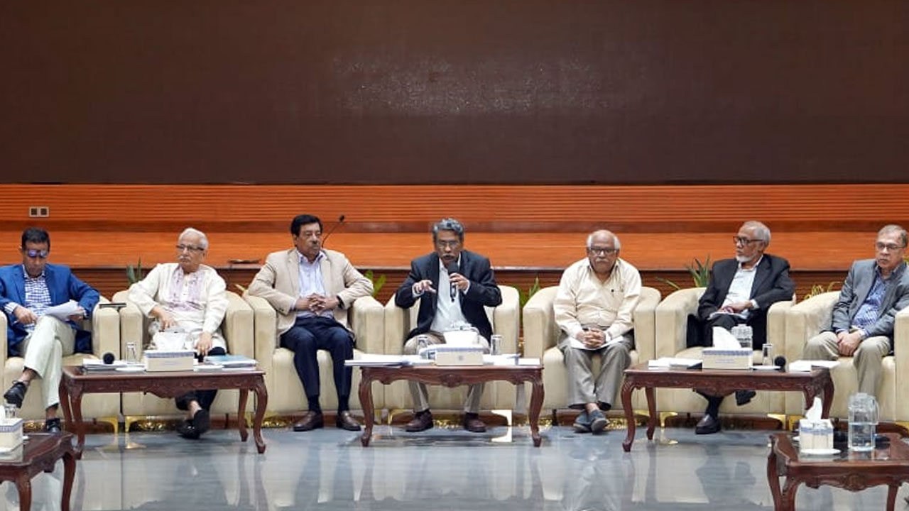 নারী প্রতিনিধিত্ব ও উচ্চকক্ষ নিয়ে ঐকমত্যে পৌঁছাতে পারেনি কমিশন