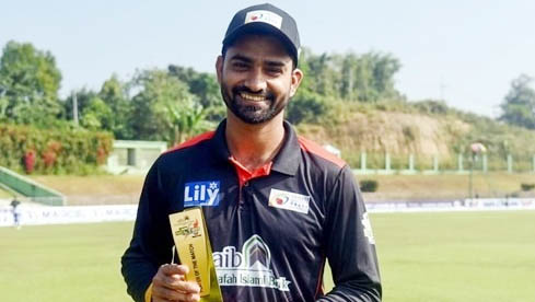 সন্দেহের তালিকায় আলিসের বোলিং অ্যাকশন