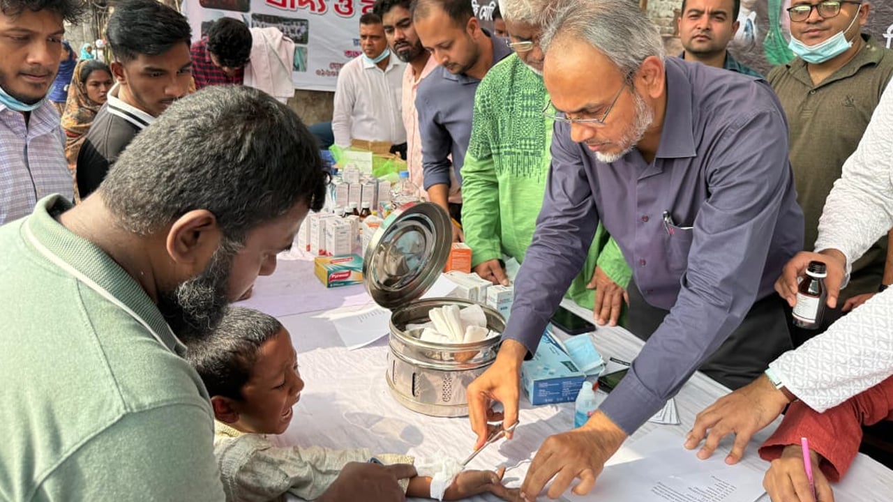 কড়াইল বস্তির দুর্গতদের জন্য বিএনপির দুই দিনের চিকিৎসা সেবা সম্পন্ন