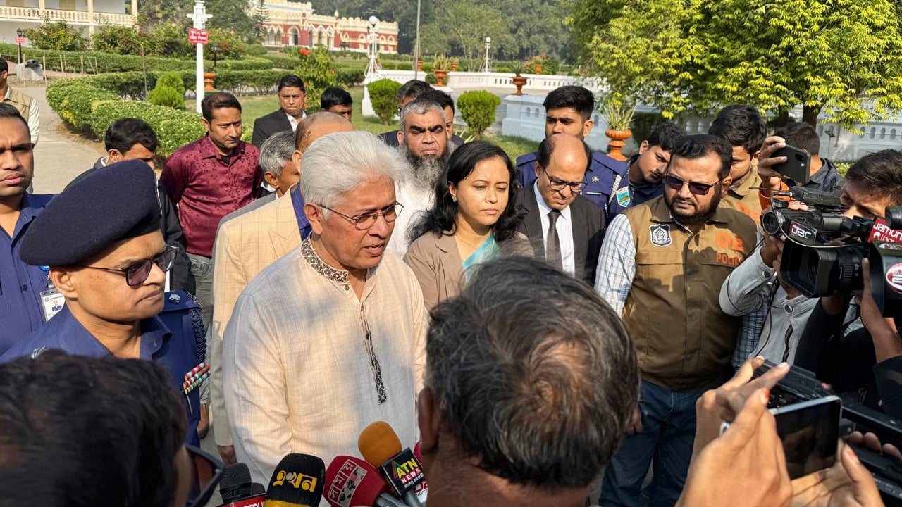 টিসিবির মাধ্যমে চিনি বিক্রি চলমান থাকবে: শিল্প উপদেষ্টা