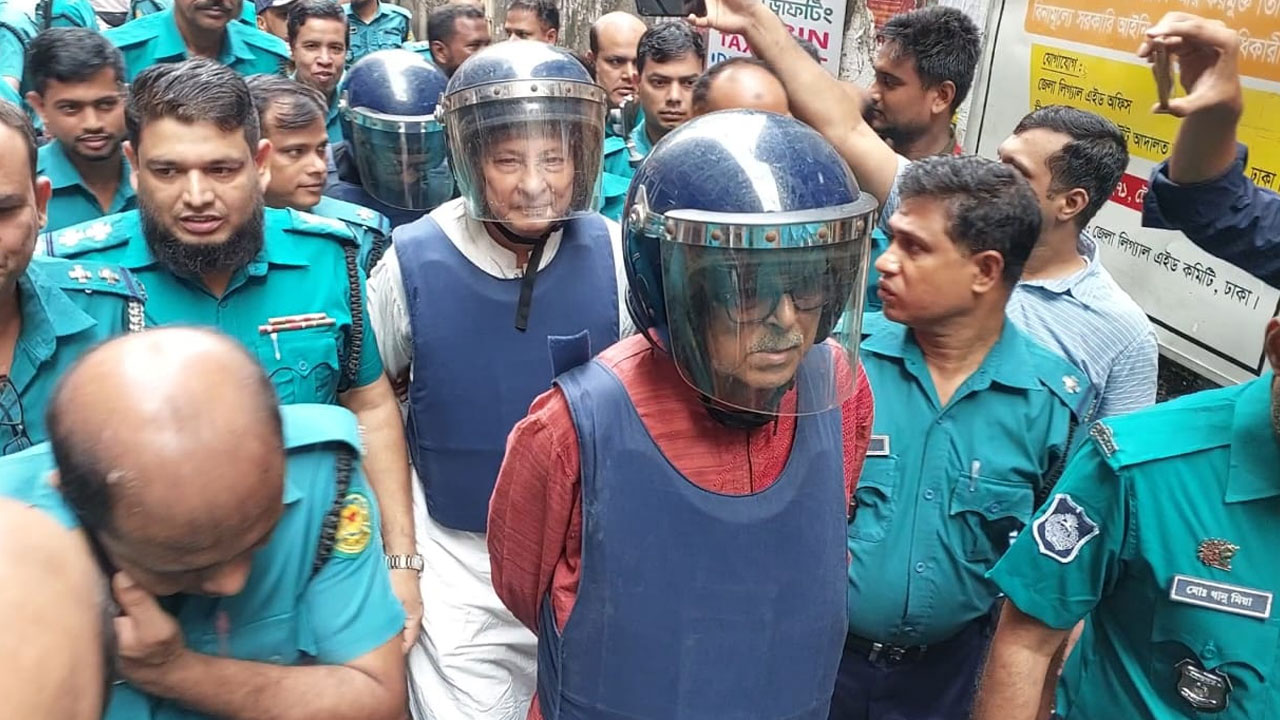 হাঁপাতে হাঁপাতে কাঠগড়ায় উঠলেন মেনন ইনু পলক