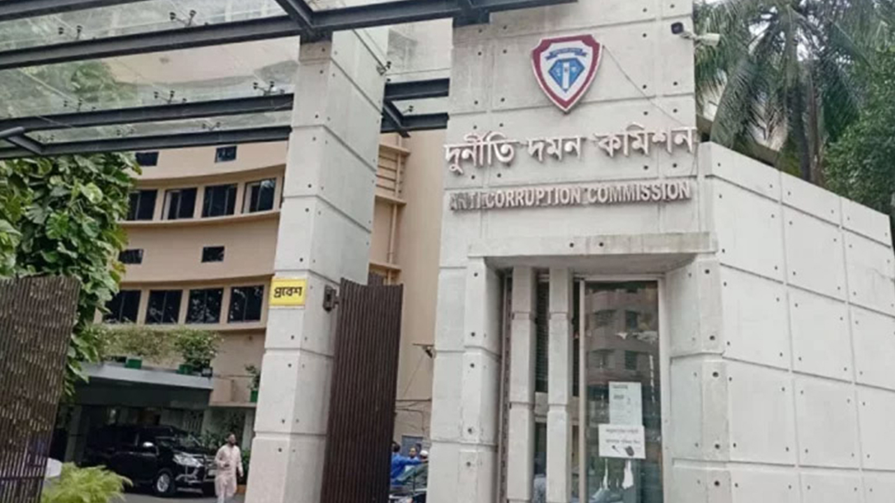 হাসিনার দপ্তরের ১৫ গাড়িচালকের নামে ঝিলমিলে প্লট বরাদ্দ