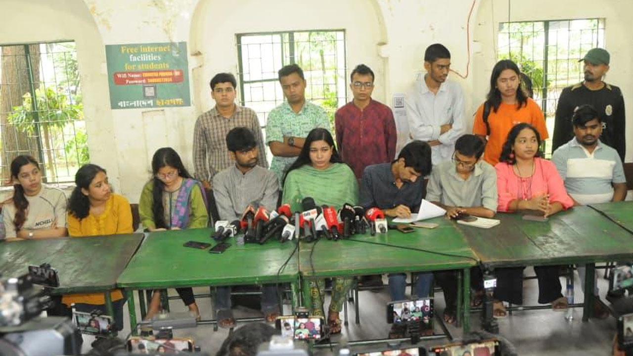 ডাকসু নির্বাচনে বামপন্থিদের মধ্যে কোন্দল