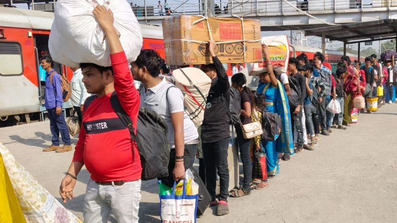 ভারতে গ্যাস-সংকটে পোশাক কারখানাগুলো বন্ধের উপক্রম