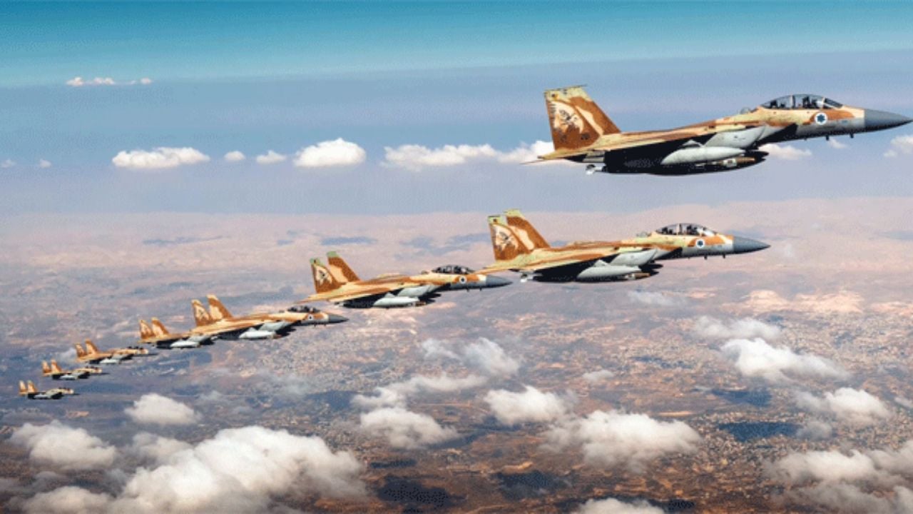 ইরানি ক্ষেপণাস্ত্রের নিশানায় পড়েছে ইসরাইলি যুদ্ধবিমান