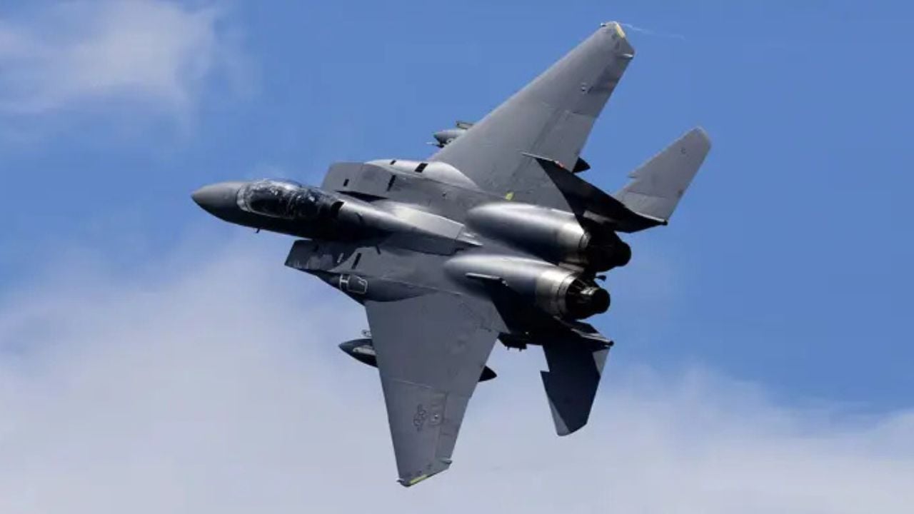 হরমুজ দ্বীপের কাছে ফের এফ-১৫ যুদ্ধবিমান ভূপাতিতের দাবি ইরানের