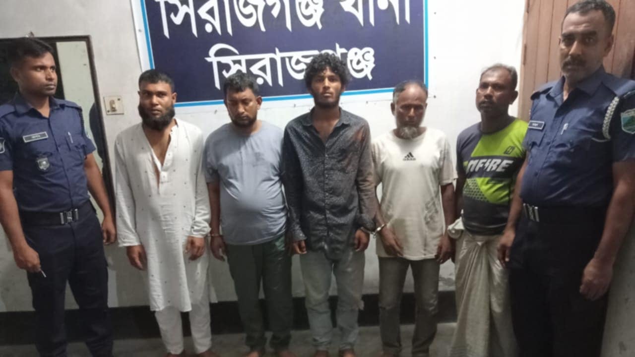 সিরাজগঞ্জে দুই মহল্লাবাসীর সংঘর্ষে আহত ২০, গ্রেপ্তার ৫