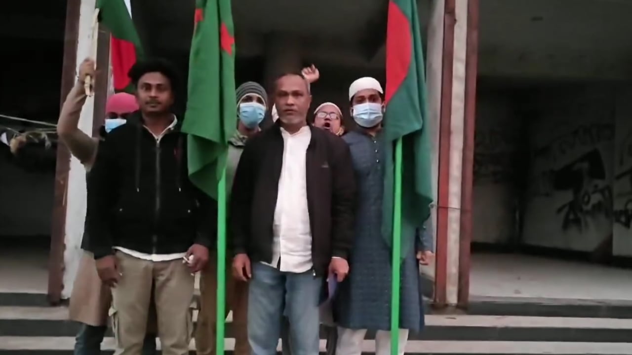 কার্যক্রম নিষিদ্ধ আ.লীগের পতাকা উত্তোলন, জব্দ করল পুলিশ