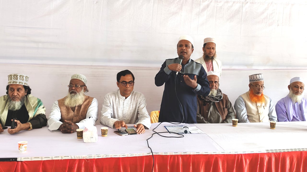 ইমাম-মুয়াজ্জিনদের সরকারি ভাতা দেবে বিএনপি