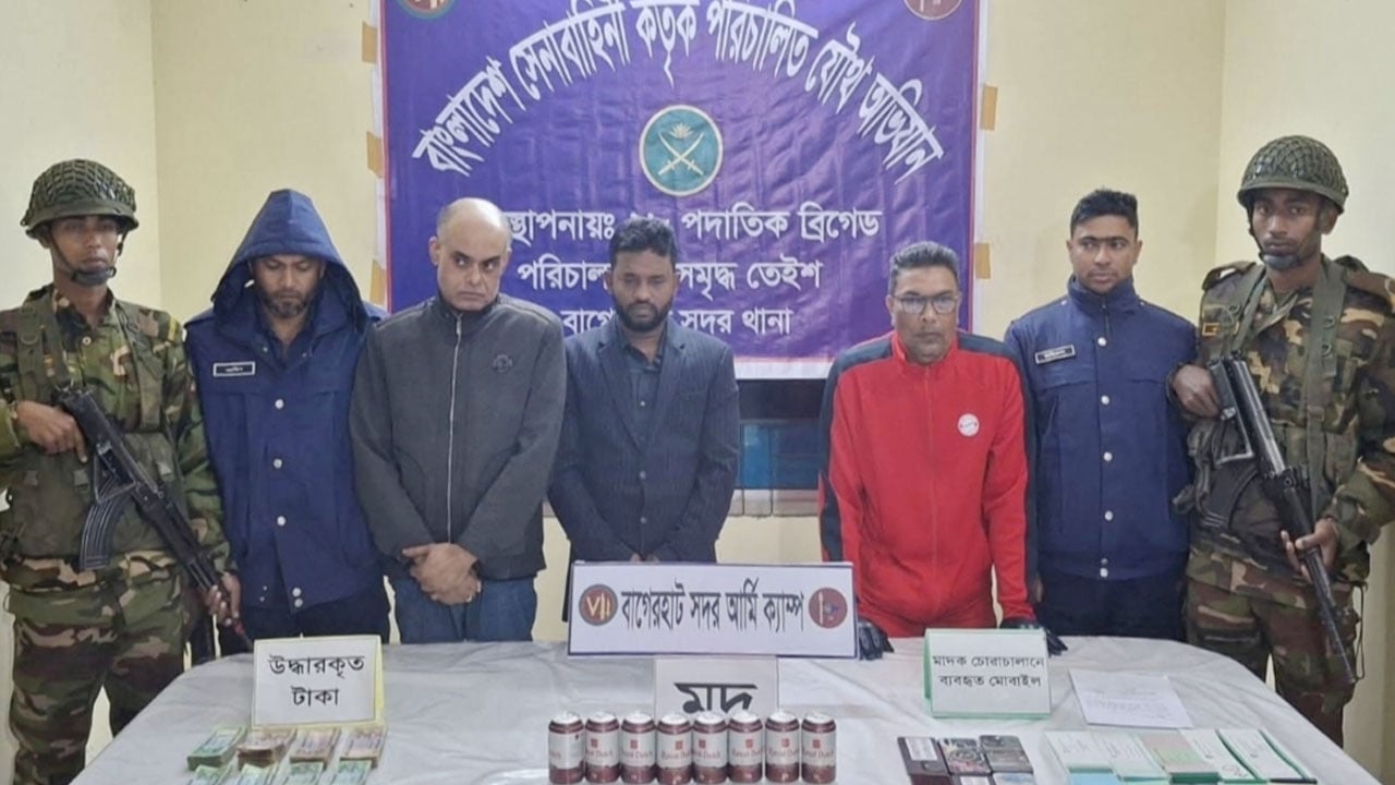 যৌথ বাহিনীর অভিযানে যুবলীগ নেতাসহ গ্রেপ্তার ৩