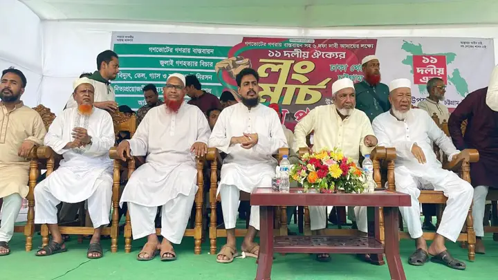 ঢাকা থেকে চট্টগ্রাম পর্যন্ত জনতার জোয়ার থামানোর ক্ষমতা কারও নেই: আখতার হোসেন