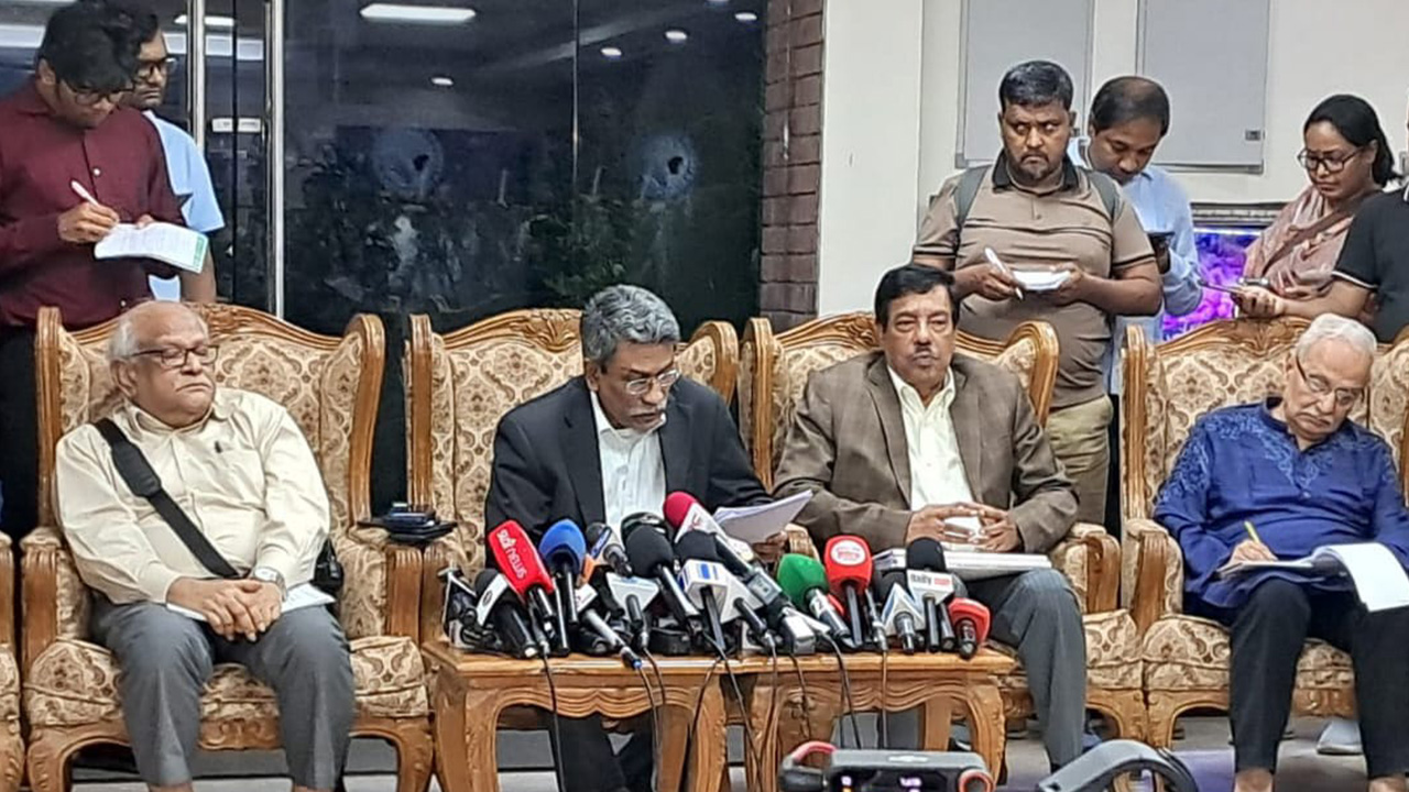 দুদক-পিএসসি রাজনৈতিক প্রভাবমুক্ত করায় ঐকমত্য: আলী রীয়াজ