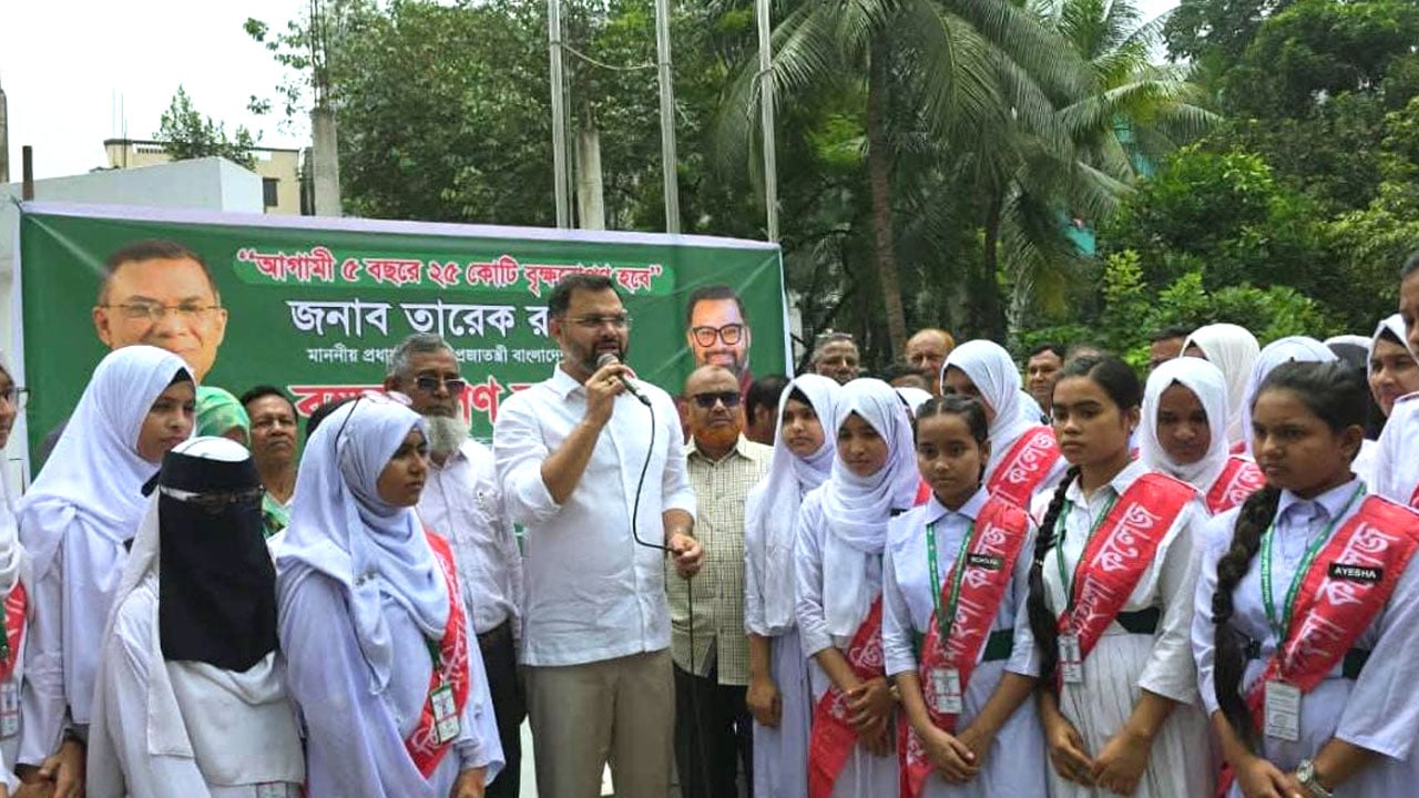 প্রাকৃতিক দুর্যোগ মোকাবিলায় বেশি করে গাছ লাগাতে হবে: আমিনুল হক