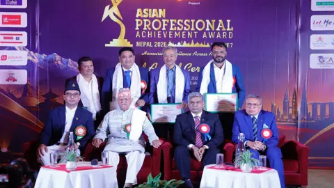 প্রযুক্তি-পর্যটন ও সৃজনশীল খাতে তরুণ উদ্যোক্তা তৈরির আহ্বান রাষ্ট্রদূত শফিকুর রহমানের

