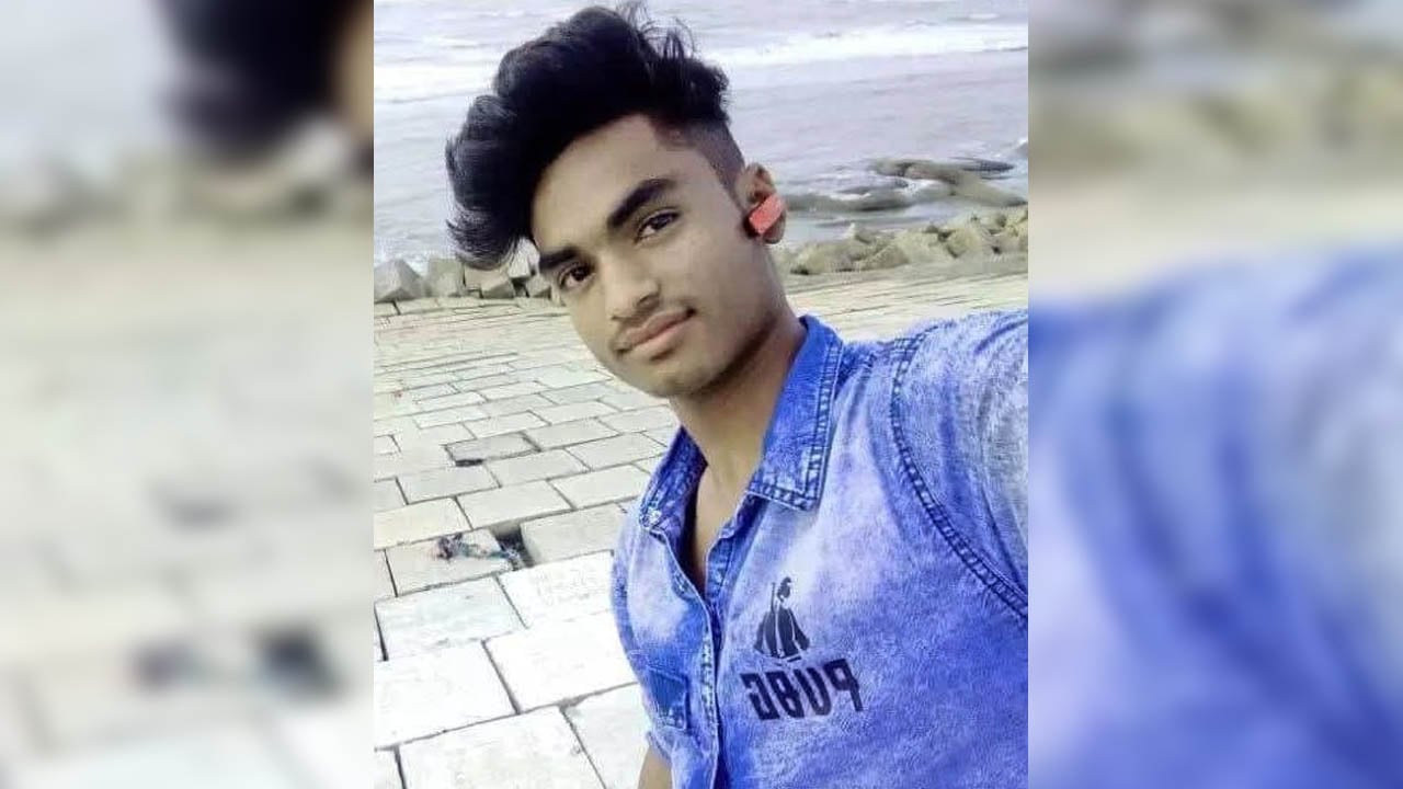 চকরিয়ায় সড়ক দুর্ঘটনায় স্বেচ্ছাসেবক দল নেতা নিহত