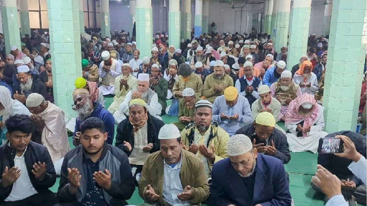 বরিশালের মসজিদে মসজিদে বিএনপির দোয়া মোনাজাত