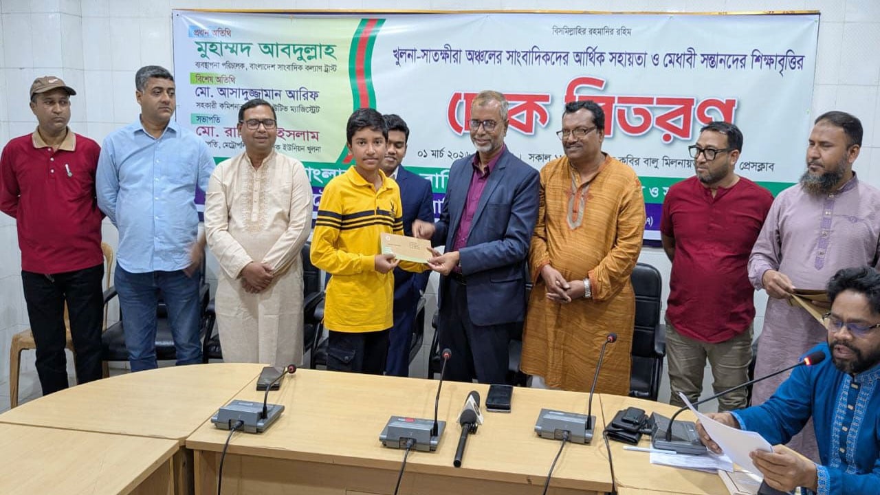 সাংবাদিকদের জন্য ‘হেলথ কার্ড’ চালু করা হবে: এম আবদুল্লাহ