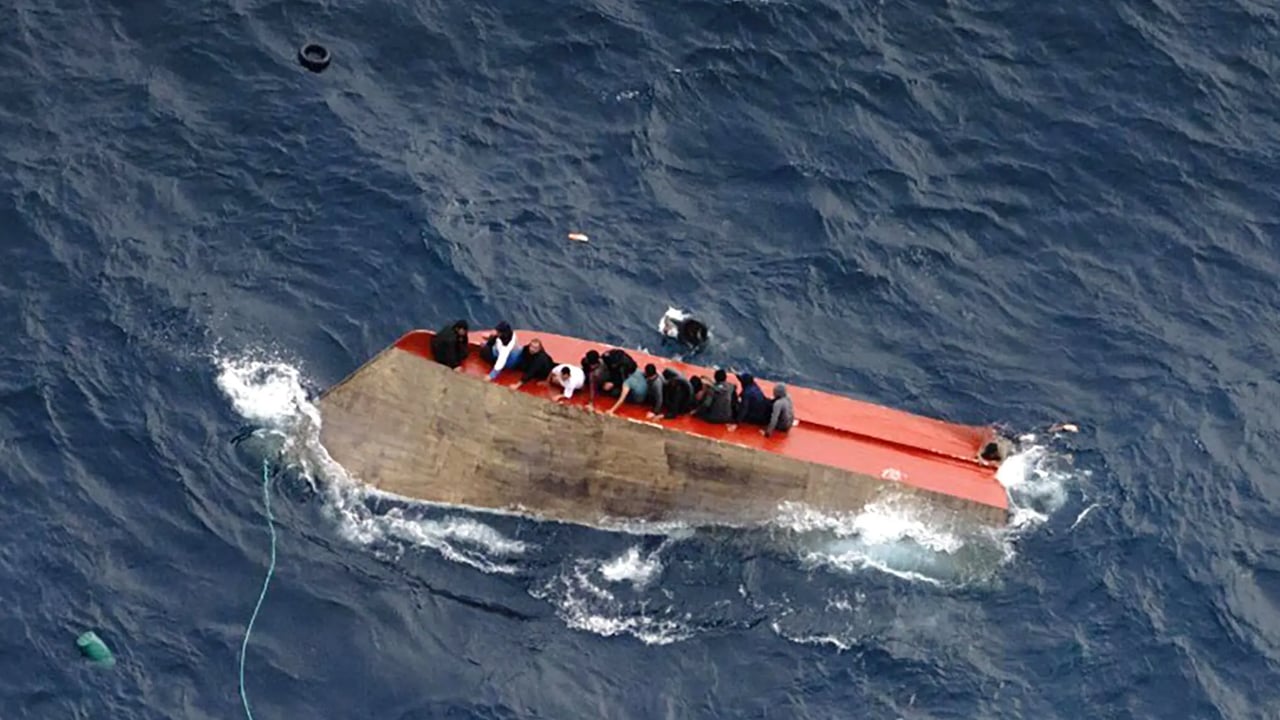 লিবিয়া উপকূলে নৌকাডুবিতে নিখোঁজ ৭০, বাংলাদেশিসহ উদ্ধার ৩২