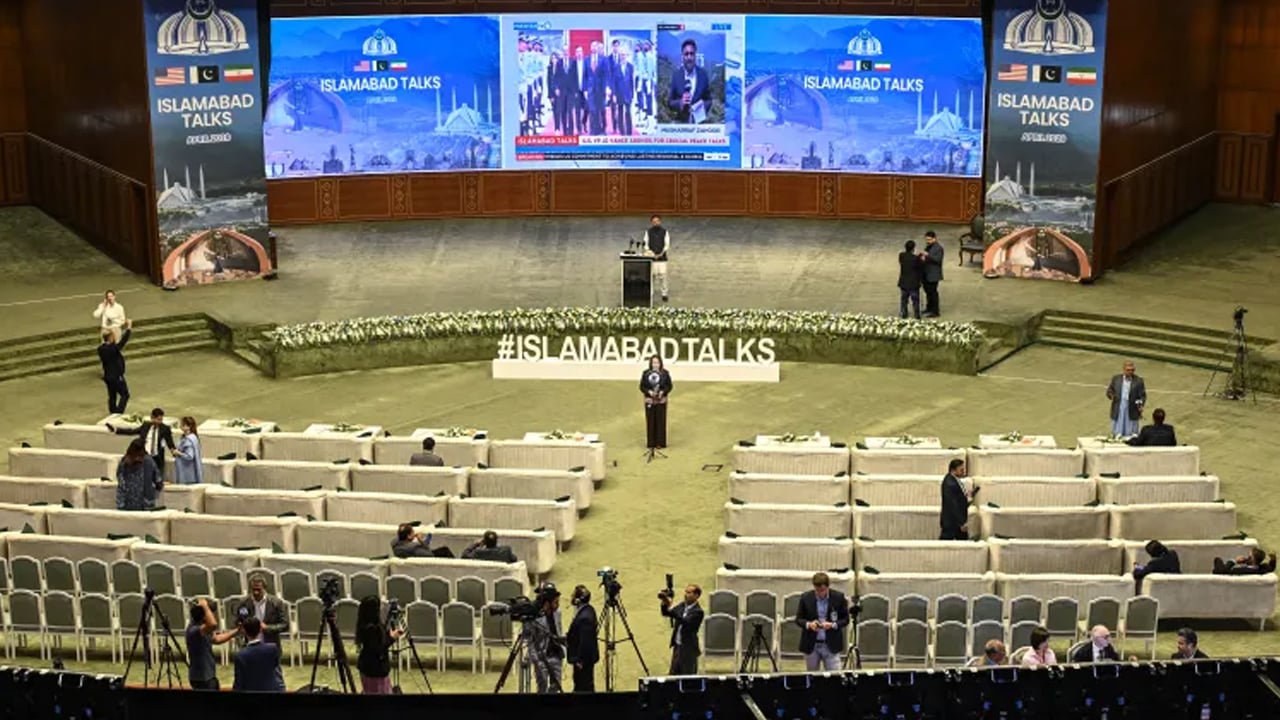 যুক্তরাষ্ট্র-ইরান সংলাপ ঘিরে ইসলামাবাদের ‘শান্তির কফিতে’ সাংবাদিকদের অভিজ্ঞতা