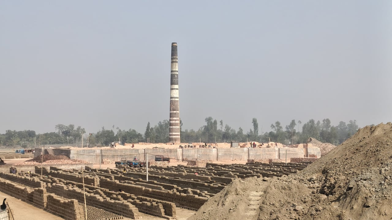 ইটভাটার কারণে পাঁচ গ্রামে জনজীবন দুর্বিষহ