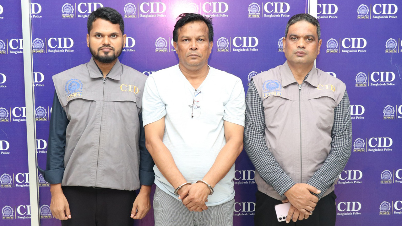বিদেশে অর্থ পাচার: সালমান এফ রহমানের সহযোগী গ্রেপ্তার