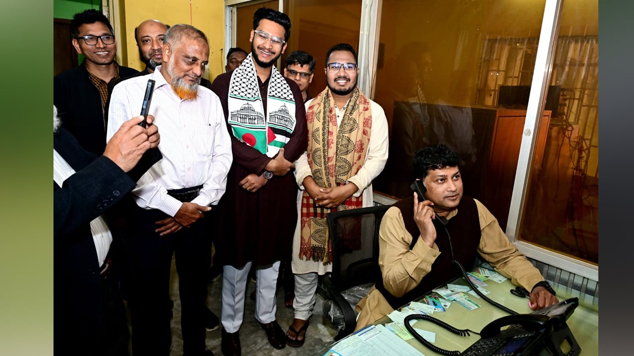 চট্টগ্রাম বিশ্ববিদ্যালয়ে শিক্ষার্থীদের জন্য ২৪ ঘন্টা জরুরি হেল্পলাইন চালু