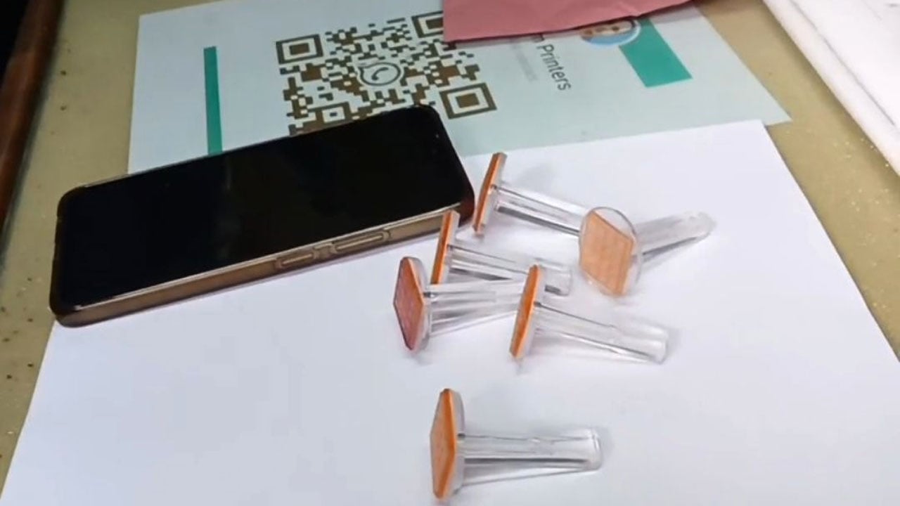 ভোটের সিলকাণ্ডে যুবক গ্রেপ্তার: পরস্পরের বিরুদ্ধে অভিযোগ বিএনপি ও জামায়াতের