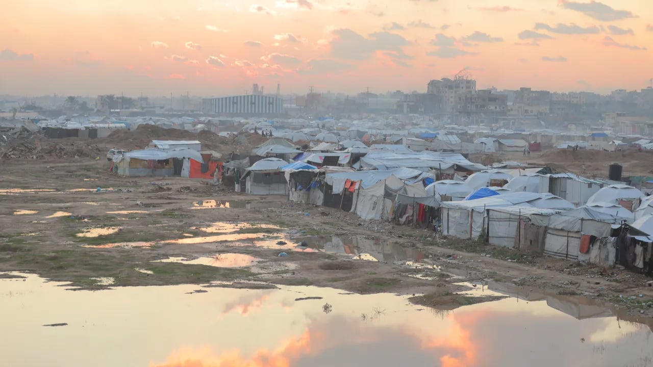 ইসরাইলি বাধায় আশ্রয় সংকট, গাজায় শীতে আরো এক শিশুর মৃত্যু