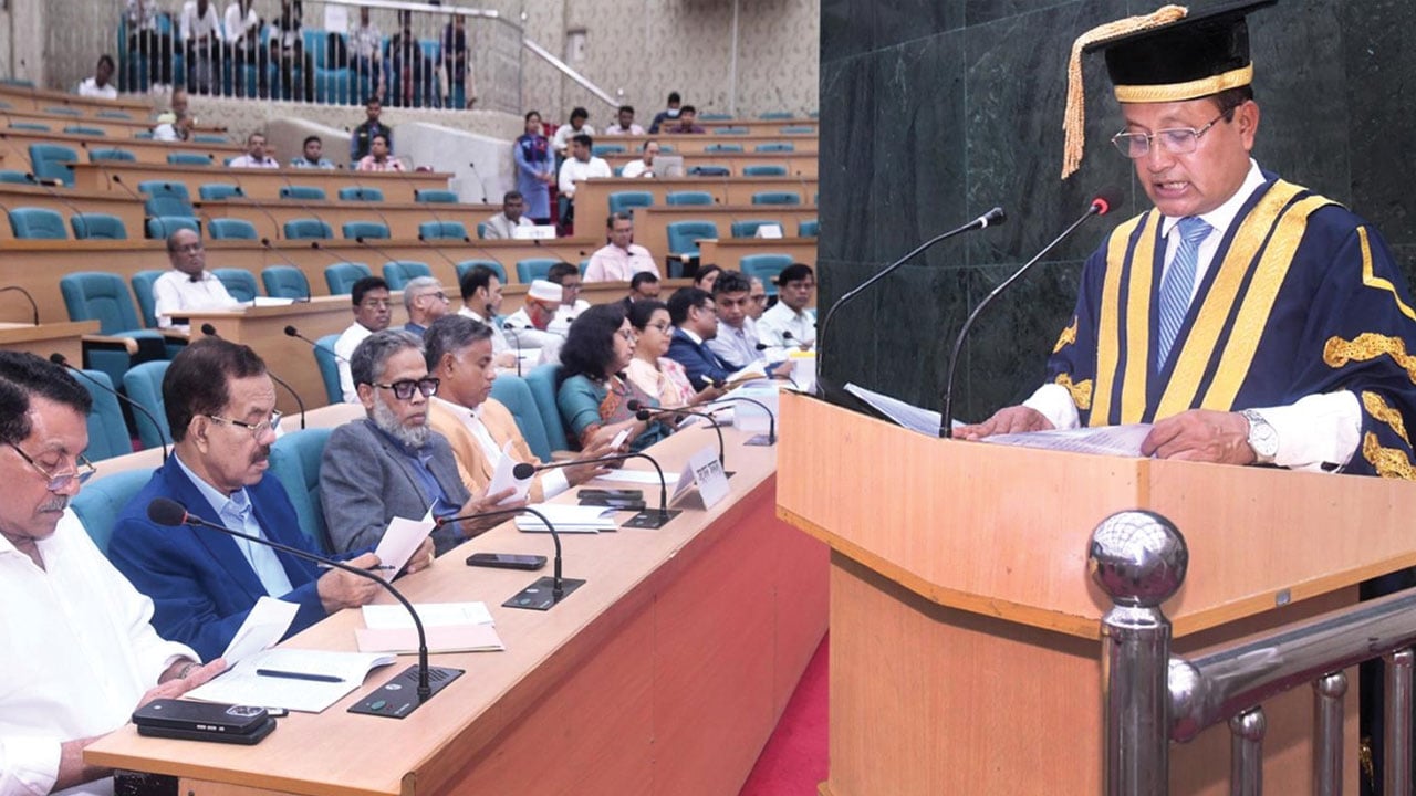 বিশ্বসেরা ২০০ বিশ্ববিদ্যালয়ের মধ্যে ঢাবিকে দেখতে চান উপাচার্য